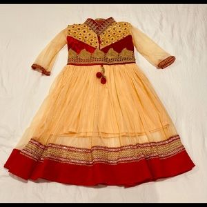 Girls size 4-5 Indian outfit dress